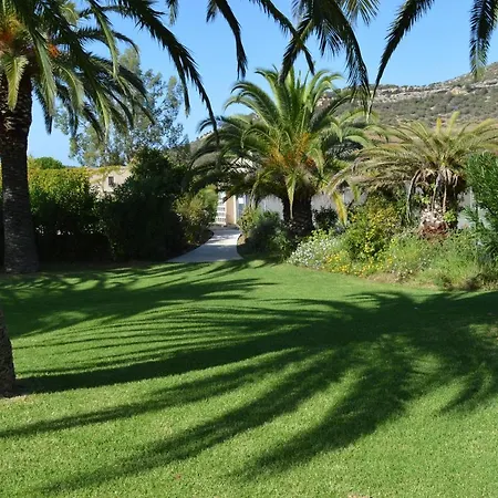Oletta, Avec Piscine Et Tennis Communs, A 5km De St Florent Holiday home